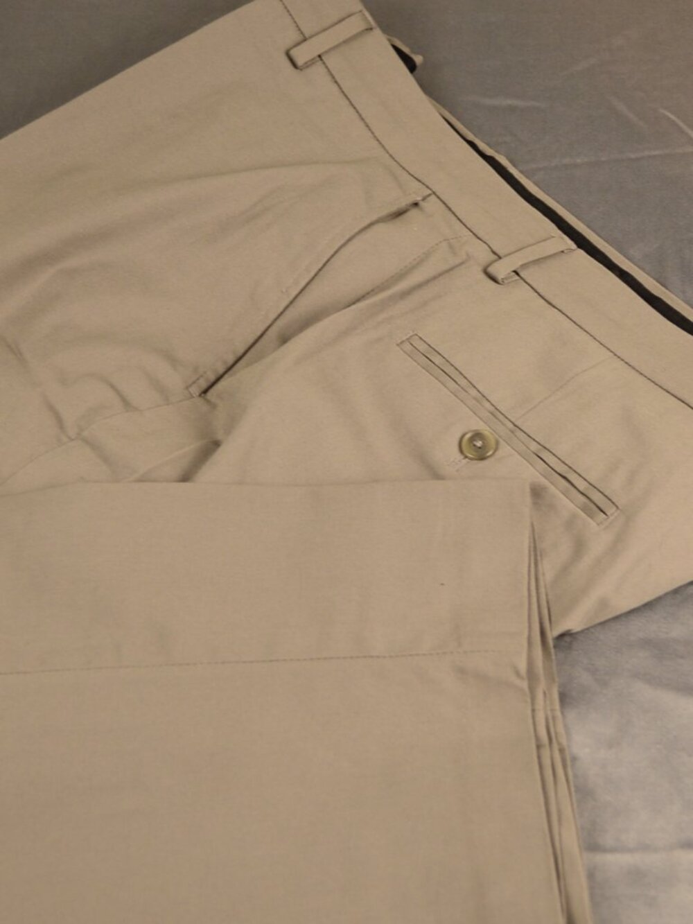 Kenneth Cole Awearness Modern Fit Chinos -- Pearl Gray -- 40x32